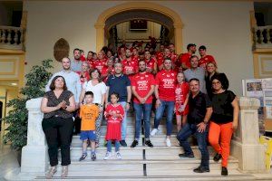 El Ayuntamiento de Sagunto festeja con el Atlético Saguntino su ascenso a Segunda RFEF