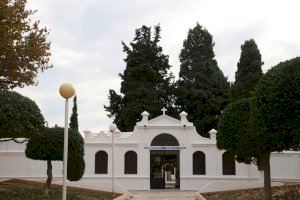 Desinsectació del cementeri, jardins i parcs infantil i el poliesportiu de Sedaví