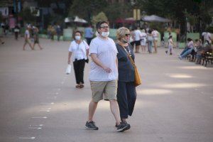Un 74% de la ciutadania afirma sentir-se segur després de l'eliminació de les màscares en interiors