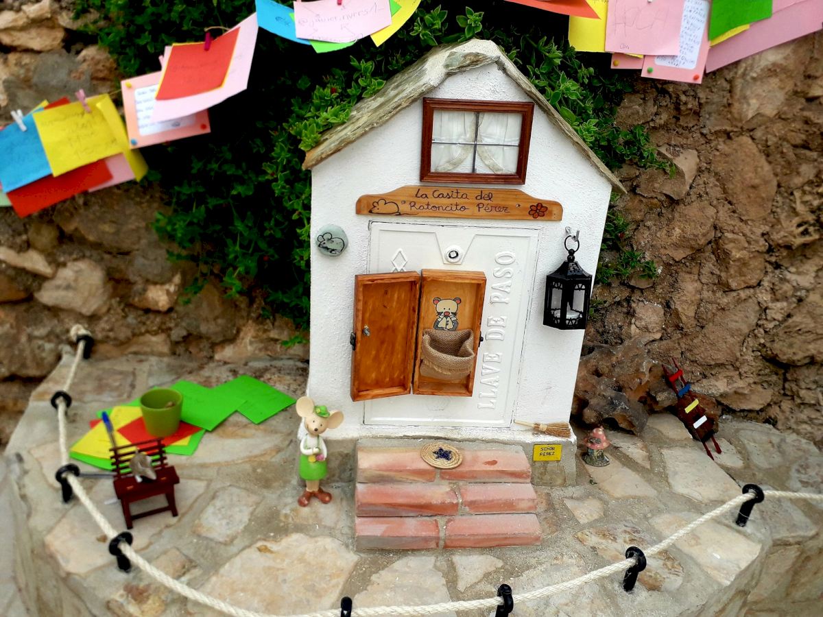 Así es el pueblo en miniatura del Ratoncito Pérez en un municipio
