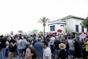 Les bandes de carrer consoliden Maig di Gras, el festival de música negra de Borriana