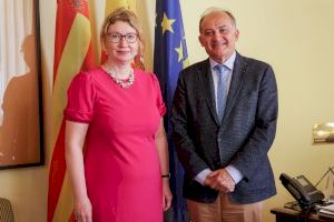 El secretario autonómico para la Unión Europea se reúne con la cónsul de Polonia
