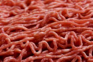 Detectan la presencia de Salmonella en un lote de carne picada de ave de Lidl