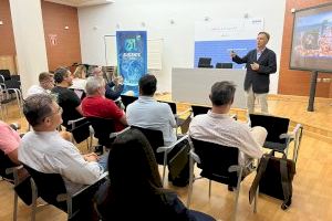 El economista Bruno Dureux desgrana las estrategias financieras en la Escuela de Inversores de Alicante Futura
