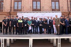 El cuerpo de la Policía Local de Sagunto, la concejala delegada y 24 agentes de Sagunto han sido condecorados por la Generalitat Valenciana