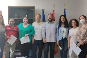 Un total de huit funcionaris de carrera prenen possessió a l'Ajuntament de Vilamarxant