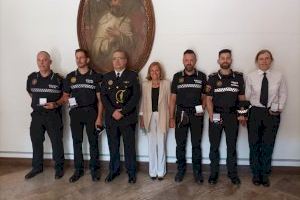 Seis agentes de la Policía Local de Bétera reciben una felicitación pública por su mérito profesional