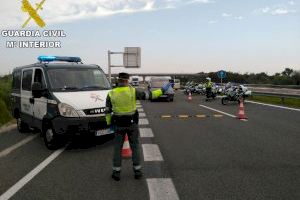 Circula borratxo amb un patinet per la pista de Silla i causa un accident en l'entrada de València