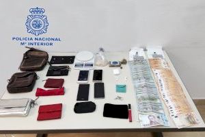 Dos detenidos por robar todas las pertenencias a un refugiado ucraniano utilizando el método de "la siembra" en Alicante