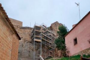 La Diputació repara el mur del castell d’Alpuente