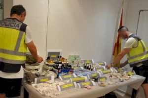 Detienen a un hombre que suministraba todo tipo de droga desde un local de “vending” en Buñol