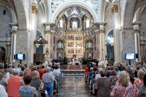 El cardenal Cañizares preside en la catedral de Valencia la eucaristía de final de curso de la asociación de amas de casa “Tyrius”