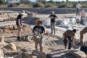 La Universidad de Alicante retoma las excavaciones en su yacimiento La Alcudia de Elche con la colaboración del Ayuntamiento de Elche