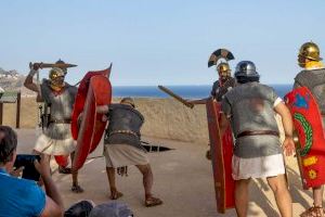 Así atacaban y defendían los legionarios romanos del ‘Castellum’ del Tossal de la Cala