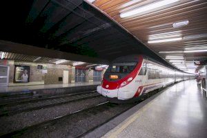 Renfe restableix quatre serveis a la línia C-1 que uneix València amb Gandia
