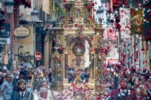 El Corpus recorre de nuevo las calles de Valencia en una multitudinaria procesión