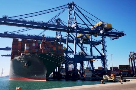 Valenciaport recupera al maig el signe positiu en exportació i importació