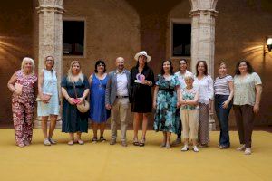 Alaquàs inaugura el Paseo Violeta y entrega el Premio Clara Campoamor 2022 a Mabel Lozano