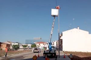 Comienza la instalación de la nueva iluminación LED en el núcleo urbano de Almenara