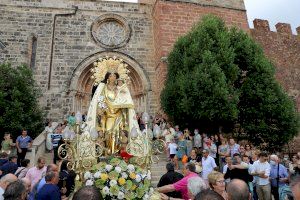 La Virgen de los Desamparados visita el Monasterio de El Puig