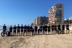 La nueva Unidad Turística velará por la seguridad de los usuarios en las playas de Elche durante la temporada estival
