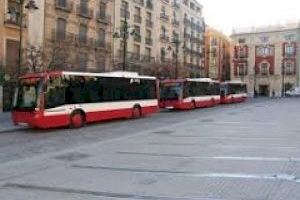 Torna el servei combinat d'autobús Cementeri-Font Roja