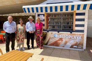 Arranca el servicio de “biblioplayas” en Carrer la Mar y La Zofra