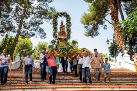 Vila-real da la bienvenida al verano con la tradicional Fiesta del Termet y el reparto de horchata y fartons