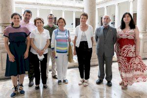 La Universitat incrementa su patrimonio artístico con las donaciones de María Luisa Pérez Rodríguez, Román de la Calle y Natalia Mansilla