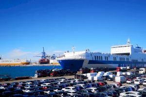 El Port de València analitza els beneficis logístics i ambientals del transport marítim a curta distància
