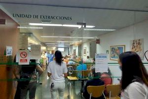 Denuncian esperas de dos horas para la sala de Extracciones del Hospital Provincial por falta de personal