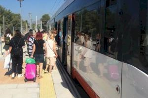 TRAM d’Alacant ofrece transporte gratuito a los parques temáticos de Benidorm con la compra de entradas en sus estaciones