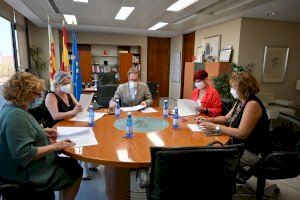 Las matronas expresan al conseller su implicación y compromiso con la atención de las mujeres de la Comunidad Valenciana