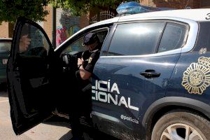 Dos detenidas por robar en comercios de Valencia, amenazar a las empleadas y golpear a una dependienta