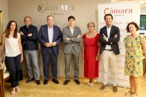 València Activa i Cambra València assessoren un miler d'emprenedores