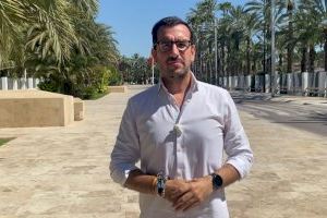 Guilabert (PP): “El PSOE privatiza las fiestas de Elche haciendo a los ilicitanos pagar entradas para disfrutar de las barracas populares”