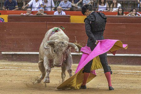 Jesús DUQUE corta una oreja en la Feria de Julio y sigue sumando en Valencia