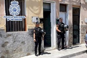 Siete detenidos tras desarticular tres puntos de venta de drogas en el barrio de Carrús