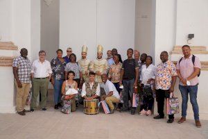 Los tornejants y el Museu de la Festa reciben a una delegación de Ghana y Cabo Verde
