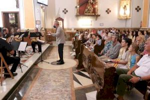 El concierto de la Rondalla de la ACR La Barqueta continúa la programación de Sant Jaume