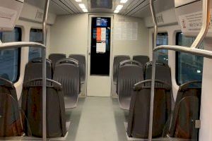 Ferrocarrils de la Generalitat comienza a instalar los nuevos asientos en los tren-TRAM de Alicante