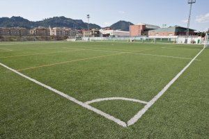 Xàtiva sustituirá el césped artificial del campo de fútbol municipal «Paquito Coloma»