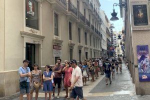 Llargues cues per a l'experiència "Stranger Things" en València