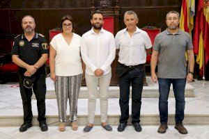 El Ayuntamiento de Sagunto recibe a Antonio Comeche como reconocimiento a sus recientes éxitos deportivos