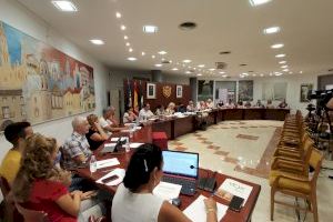 El Ayuntamiento de Novelda aprueba la propuesta de ADIF para la supresión de los pasos a nivel de La Estación