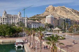 Alicante apaga Santa Bárbara y fija en 27 los grados en edificios municipales sin atención al público para ahorrar luz