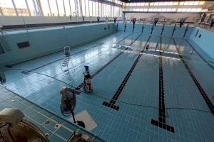 La piscina coberta municipal realitza les tasques de manteniment anual