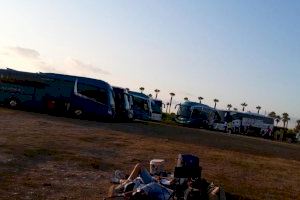 VIDEO | Denuncian golpes de calor y altas temperaturas en un bus que volvía del Arenal Sound