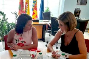 Reunión entre Carolina Gracia y la Directora General de Puertos para el proyecto de Mirador en la playa Barranco Rubio