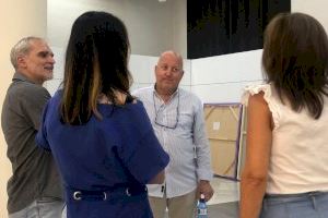 Keke Vilabelda gana el Premio de Pintura Juan Francés de la Fira d’Agost 2022 con la obra «S/t cracking layers»